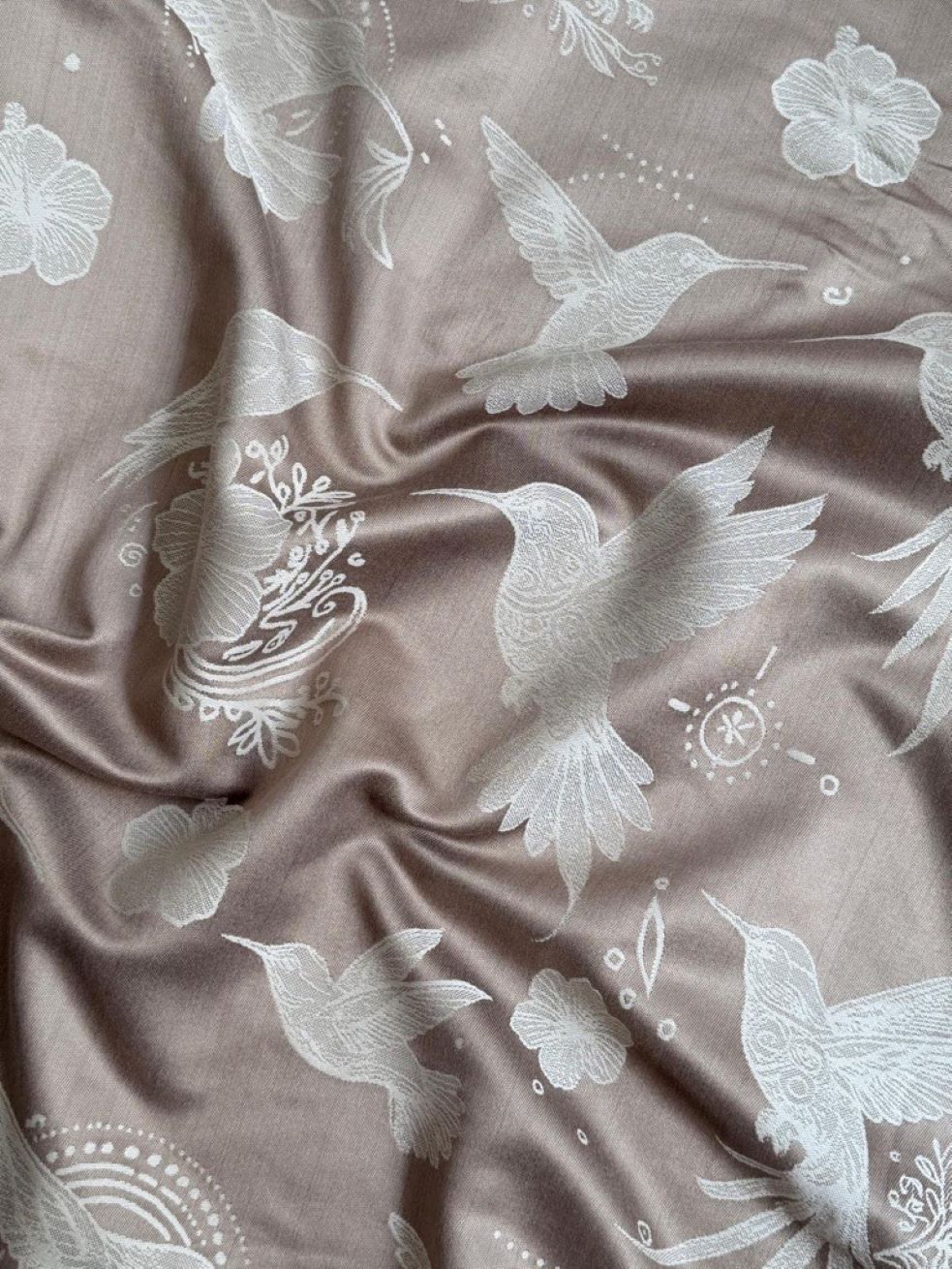 Sinek kuşu Eleni sapan