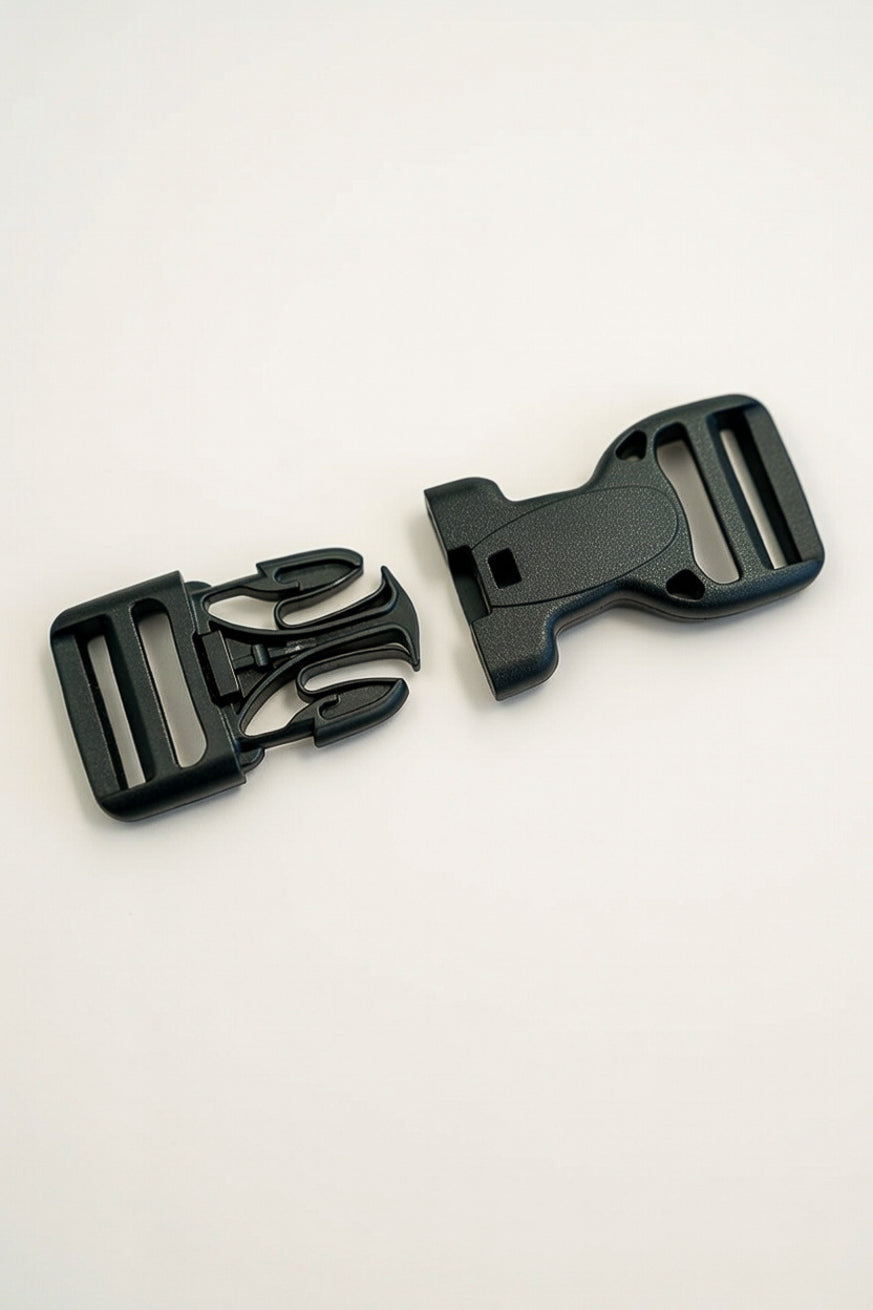 Buckle with safety button 25mm black