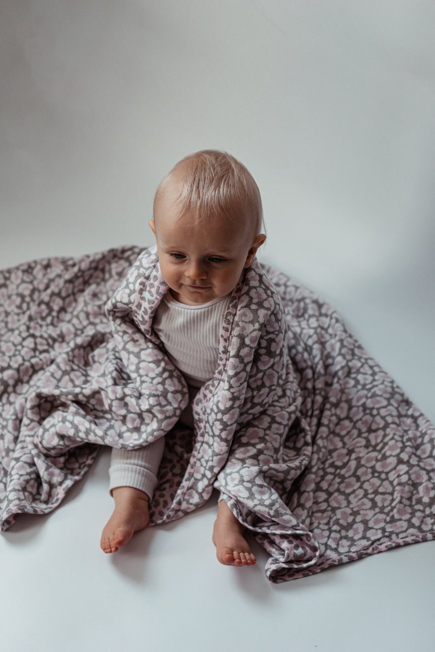 Safari Jayla Snuggle Blanket - KOKADI