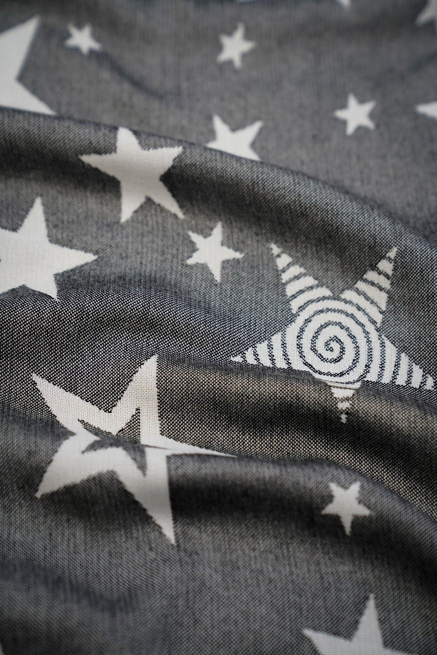 Diorite Stars Snuggle Blanket - KOKADI
