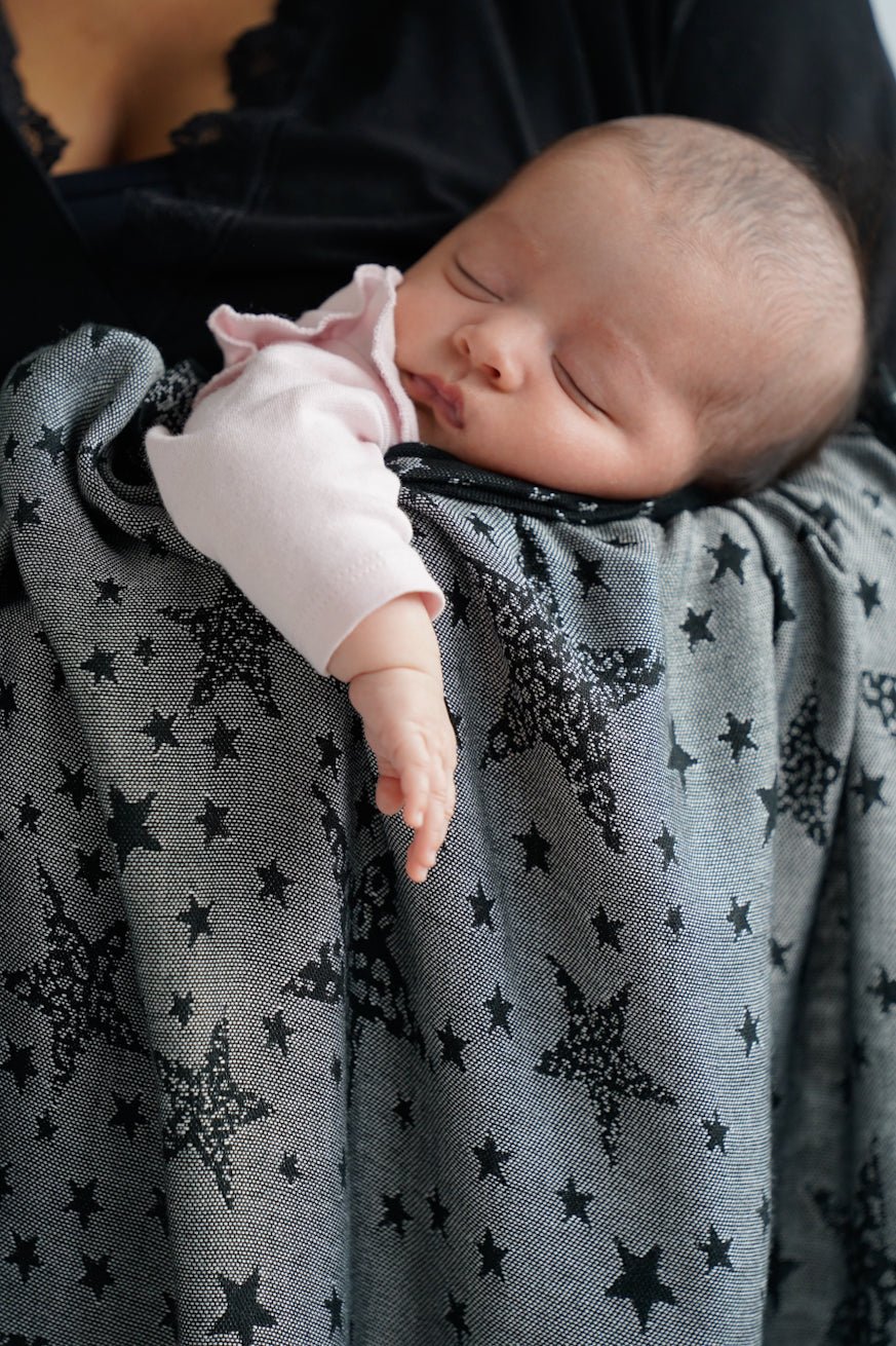 Leo Stars Monochrome Snuggle Blanket - KOKADI