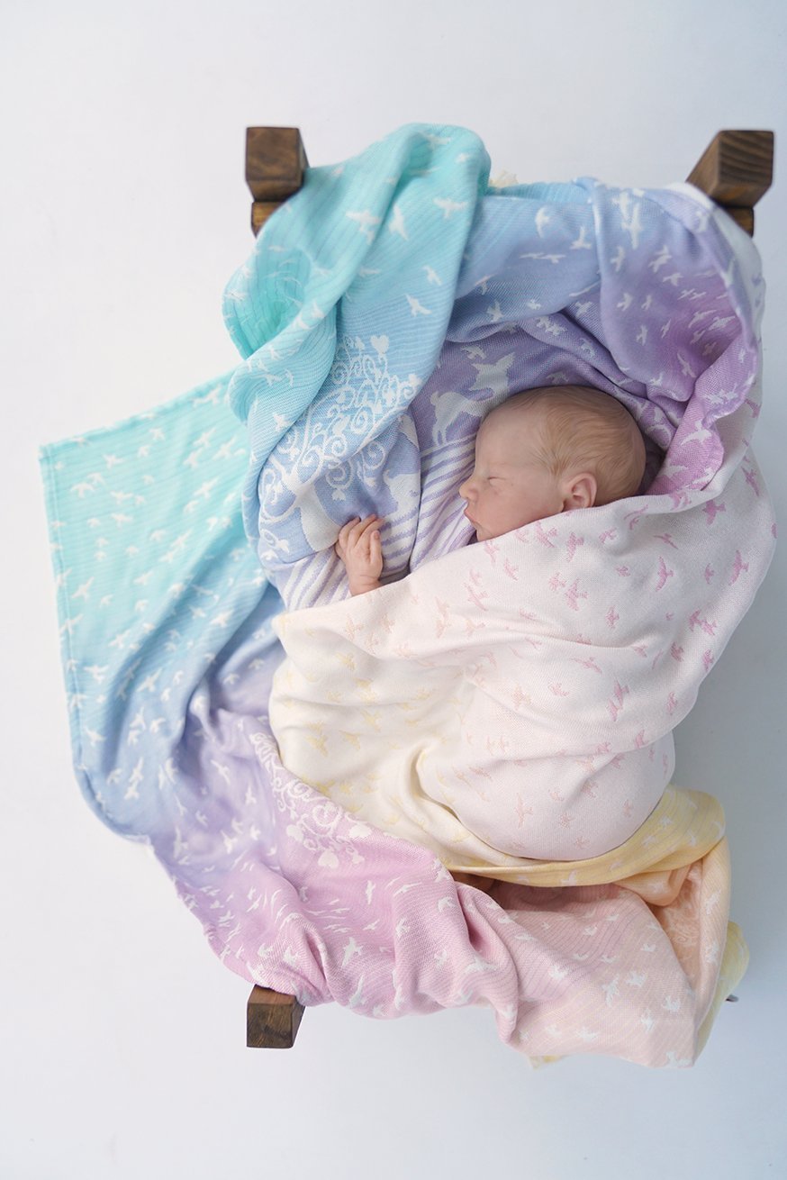 Marie in Wonderland Snuggle Blanket - KOKADI